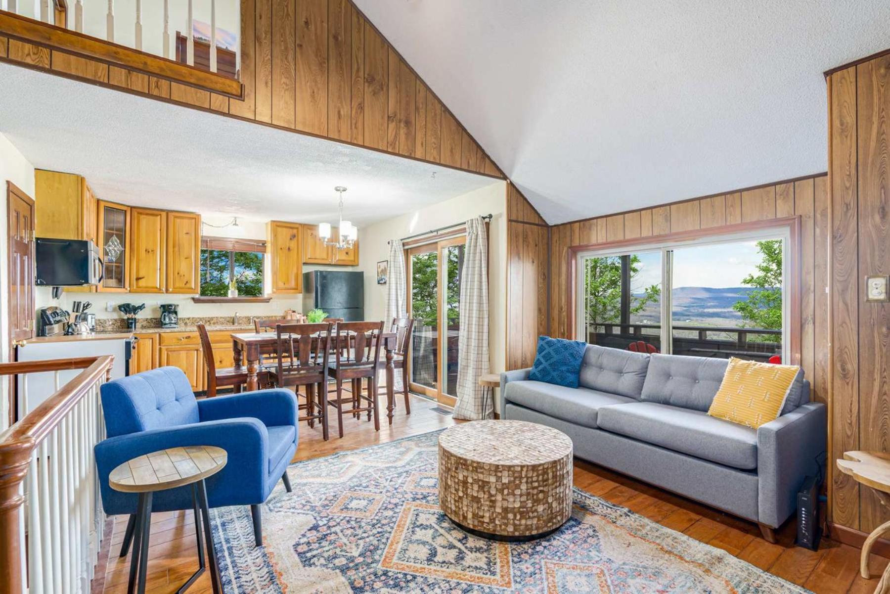 Amazing Views, Hot Tub, Fire Pit, Deck & Fireplace Inwood Экстерьер фото