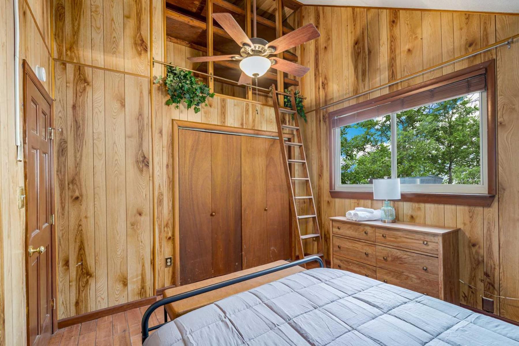 Amazing Views, Hot Tub, Fire Pit, Deck & Fireplace Inwood Экстерьер фото